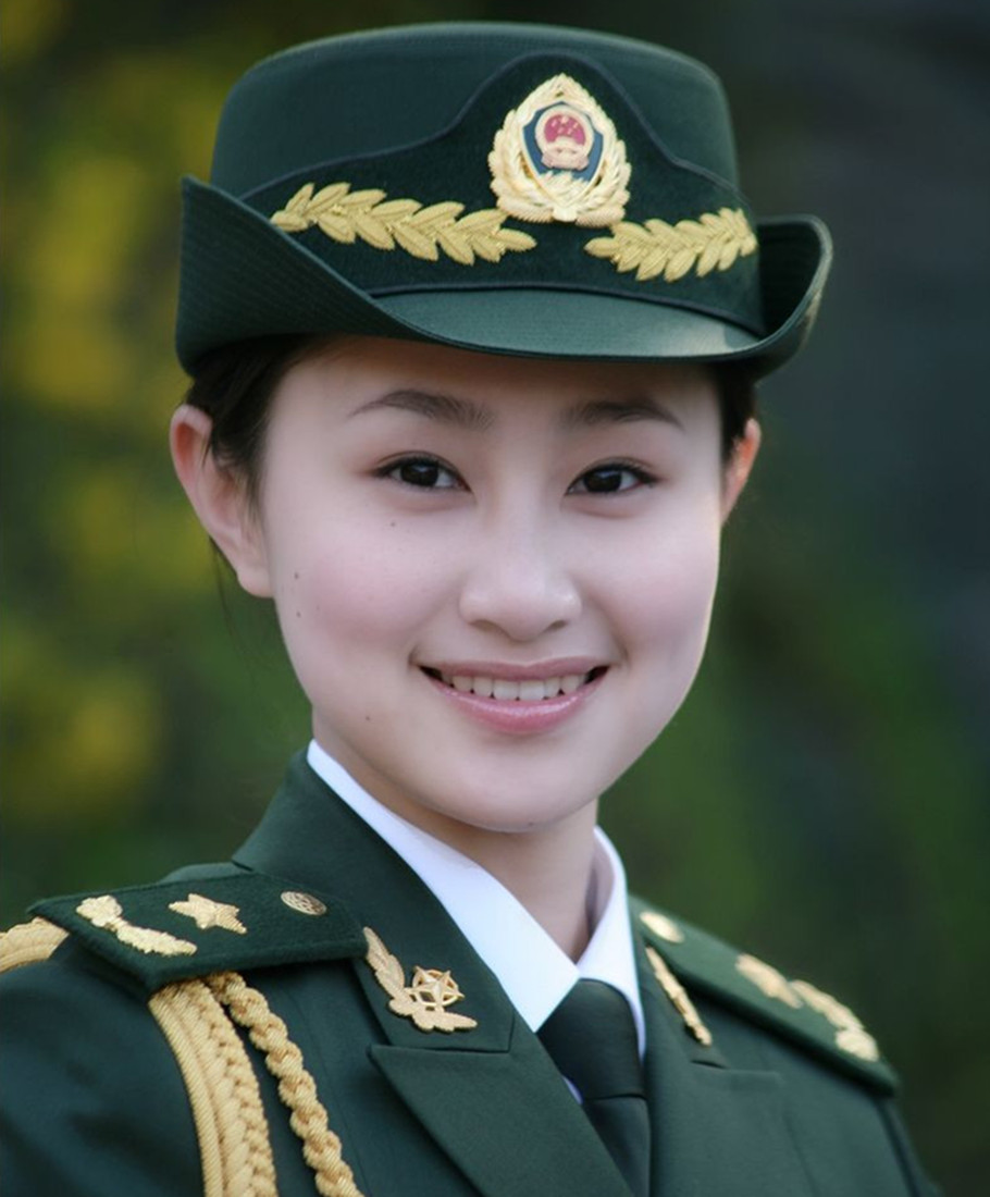 【美女美歌】歌图同题《军中绿花》(歌词同步)