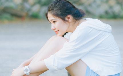 《爱情是一种病》晓月