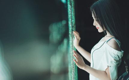 《红尘恋》谢采妘