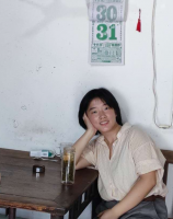想和爷爷奶奶们交朋友的青年大学生虾仁